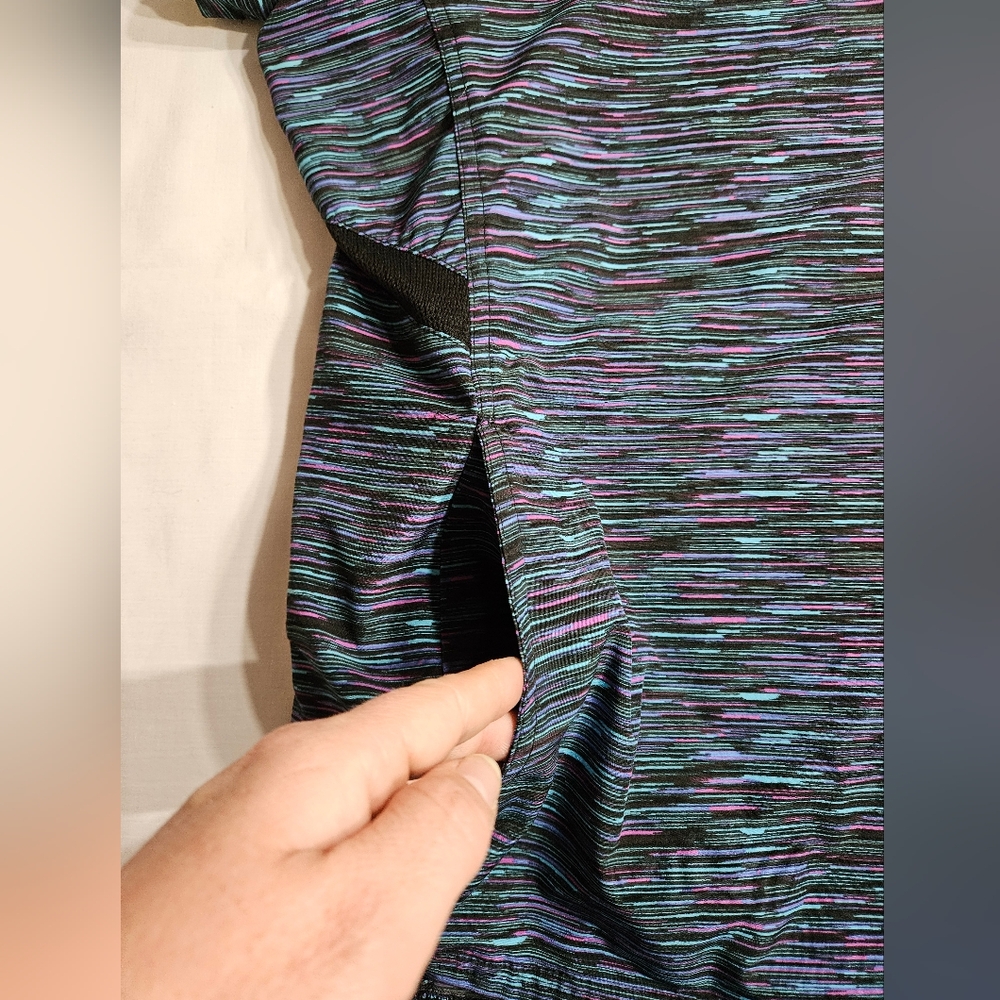 Multi-color scrub top - Picture 5 of 5
